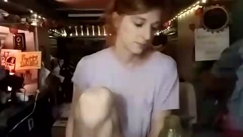 Snapshot of lesleygumgrass chatting on November 30, 2025, 10:36 pm LesleyGumGrass- The Boring Trans girl online show from November 30, 2025, 10:36 pm