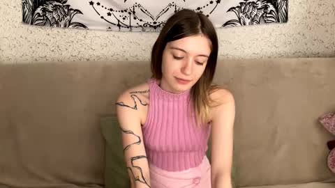 Snapshot of lesleytargett chatting on November 7, 2025, 12:16 pm Sia online show from November 7, 2025, 12:16 pm