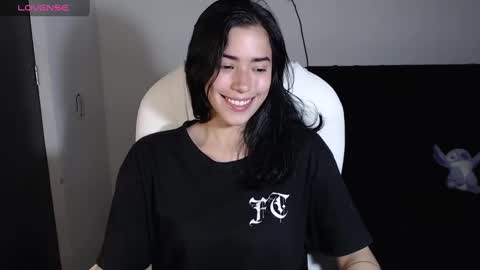 leslie  online show from February 21, 2025, 12:16 am