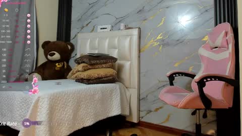 Snapshot of lesly_w chatting on February 11, 2025, 12:58 pm I am here from Monday to Friday from 730 am to 130 pm Colombia time and saturday from 500 am to 1000 am .... Soon Blue page online show from February 11, 2025, 12:58 pm