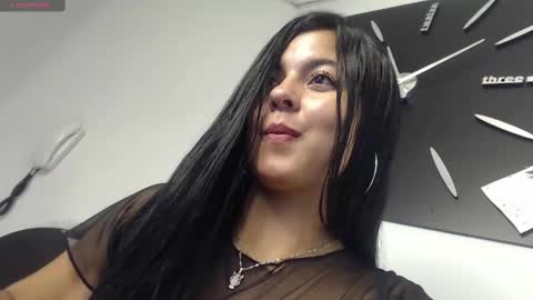 Snapshot of lesly_w chatting on February 27, 2025, 4:10 pm I am here from Monday to Friday from 730 am to 130 pm Colombia time and saturday from 500 am to 1000 am .... Soon Blue page online show from February 27, 2025, 4:10 pm