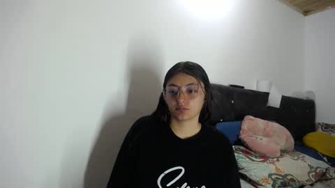 Snapshot of lessliee chatting on December 5, 2024, 11:05 am lessliee online show from December 5, 2024, 11:05 am