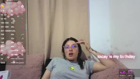 lessliee online show from May 19, 2026, 7:37 am