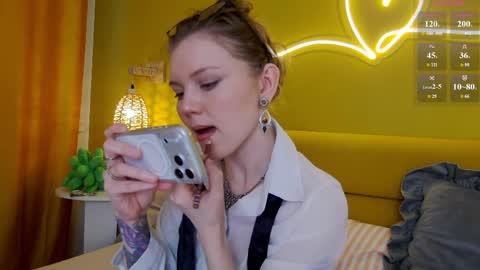 Lessy online show from April 10, 2026, 3:12 am