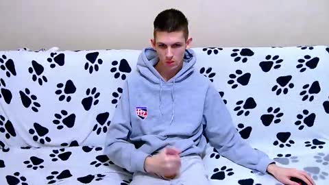 lester_broo online show from March 17, 2026, 6:22 pm