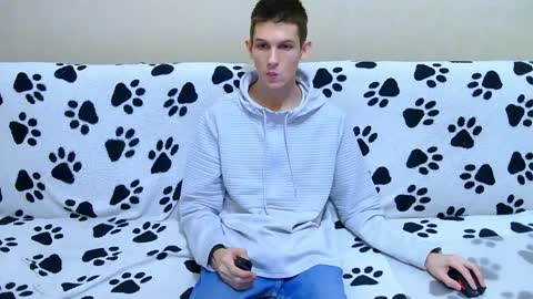 lester_broo online show from April 2, 2026, 6:49 pm
