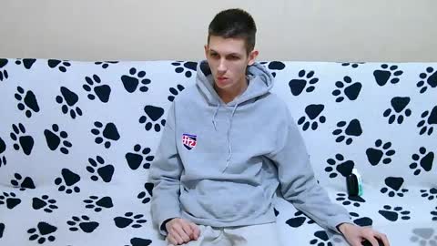 lester_broo online show from April 29, 2026, 10:49 pm
