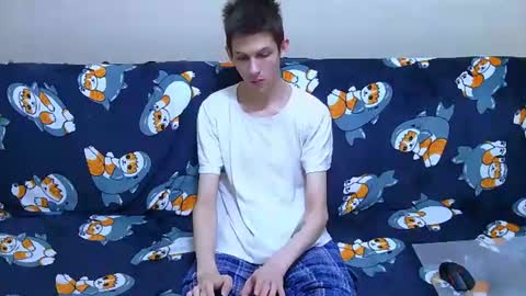 lester_broo online show from June 13, 2026, 2:04 pm
