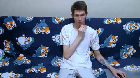 lester_broo online show from July 1, 2026, 9:14 pm