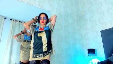 Snapshot of leti_white chatting on November 8, 2025, 10:30 pm Leti White online show from November 8, 2025, 10:30 pm