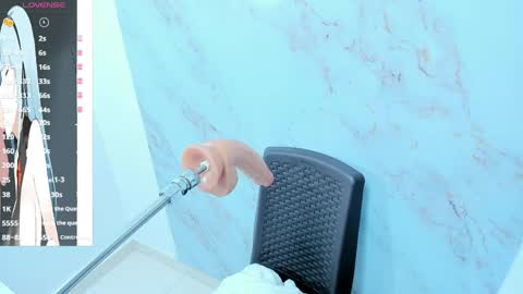 Snapshot of leticia_lynn1 chatting on April 4, 2026, 7:44 pm LETI 3 online show from April 4, 2026, 7:44 pm