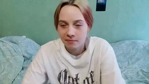 Snapshot of letitiaboteler chatting on December 4, 2025, 11:08 am letitiaboteler online show from December 4, 2025, 11:08 am