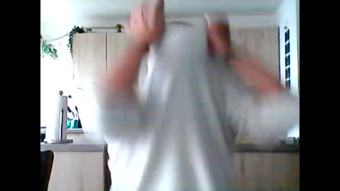 Snapshot of letshavefun2gether68 chatting on September 27, 2025, 12:10 pm letshavefun2gether68 online show from September 27, 2025, 12:10 pm