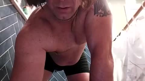 Snapshot of letsrock3898 chatting on November 22, 2025, 4:55 am letsrock3898 online show from November 22, 2025, 4:55 am