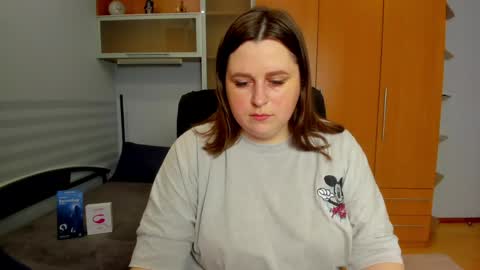 Naomi online show from May 12, 2026, 5:37 am