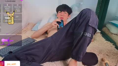 Levi  online show from March 7, 2025, 9:17 pm