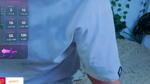 Levi  online show from September 17, 2025, 2:52 pm