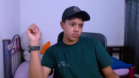      0600AM-1200PM - online show from November 30, 2025, 3:21 am