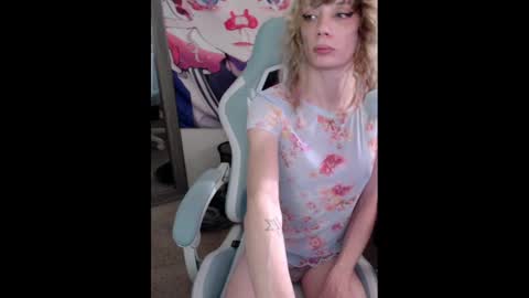 Snapshot of lewdy_booty chatting on January 11, 2025, 10:18 pm lewdy booty online show from January 11, 2025, 10:18 pm