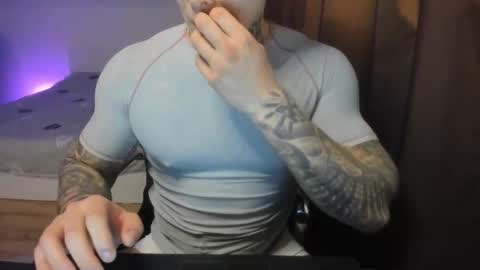Snapshot of lewis_muscleee chatting on March 19, 2026, 5:39 pm blablablack online show from March 19, 2026, 5:39 pm