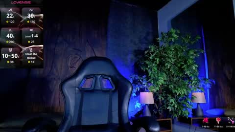 Snapshot of lexavega_ chatting on May 19, 2026, 10:43 am lexavega_ online show from May 19, 2026, 10:43 am