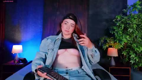 Snapshot of lexavega_ chatting on May 21, 2026, 10:00 am lexavega_ online show from May 21, 2026, 10:00 am