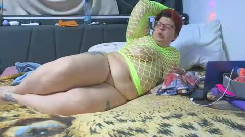 Snapshot of lexi2810 chatting on December 16, 2024, 9:31 pm Lexi und Lex online show from December 16, 2024, 9:31 pm