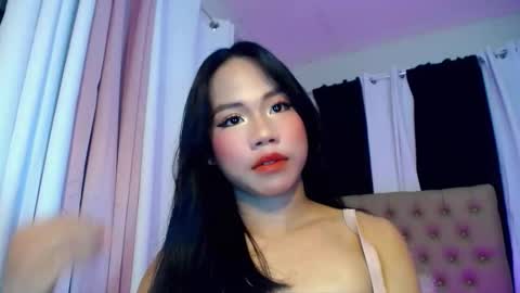 lexi_foru online show from November 29, 2025, 10:40 am