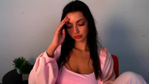 Alexia online show from May 28, 2026, 12:13 pm