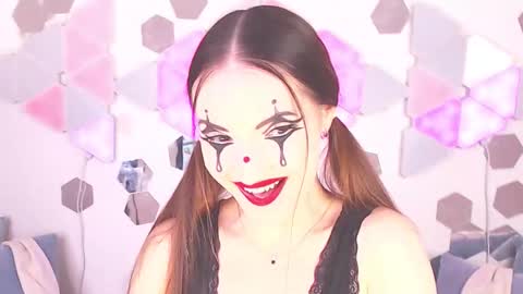 Alexia online show from October 2, 2025, 9:49 am