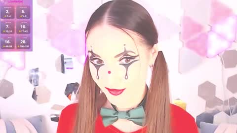 Alexia online show from October 15, 2025, 7:36 pm