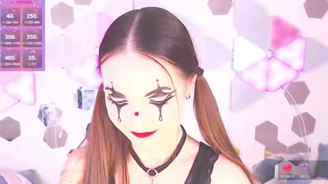 Alexia online show from November 22, 2025, 1:43 pm