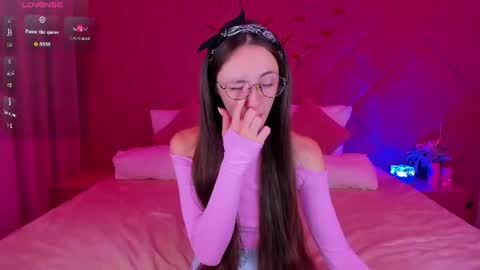 Snapshot of lexi_split chatting on July 8, 2026, 1:54 am Lexi GTM2 MonWedThurSatSun 1000am-400pm online show from July 8, 2026, 1:54 am