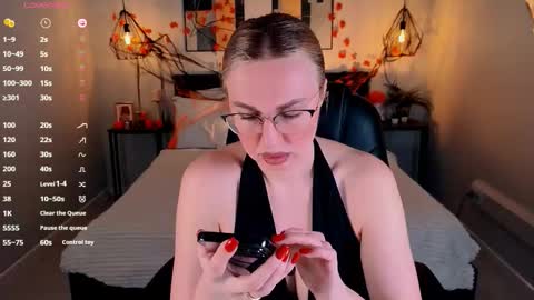 Lexy - Follow me online show from November 20, 2025, 7:08 am