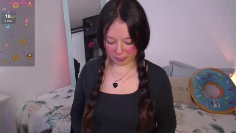 Lexie Thompson   8pm  0000am -5 online show from September 16, 2025, 6:09 pm