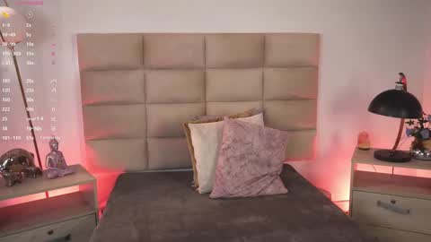 Snapshot of lexiee_grey_ chatting on November 12, 2025, 11:43 am Lexie online show from November 12, 2025, 11:43 am