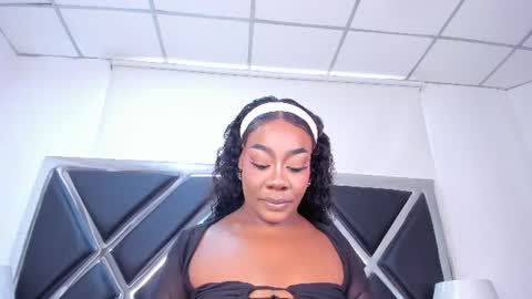 Lexieegrey online show from June 19, 2026, 9:29 pm