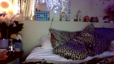 lexiel0veswood online show from January 17, 2026, 5:05 pm