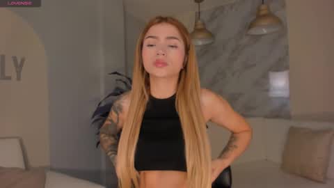 Snapshot of lexiewayne chatting on February 14, 2026, 12:35 pm Lexie online show from February 14, 2026, 12:35 pm