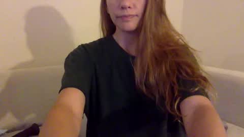 Alexia L. online show from November 6, 2025, 5:41 am