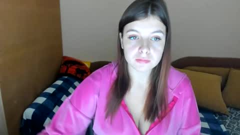 Snapshot of lexiluxlov chatting on December 5, 2025, 7:50 am Elisabeth online show from December 5, 2025, 7:50 am