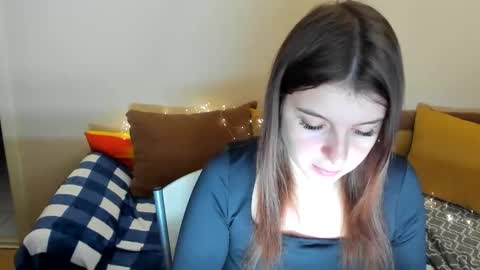 Snapshot of lexiluxlov chatting on December 18, 2025, 1:28 pm Elisabeth online show from December 18, 2025, 1:28 pm