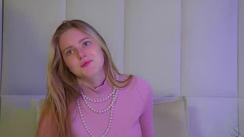 Lexi online show from September 16, 2025, 6:25 am