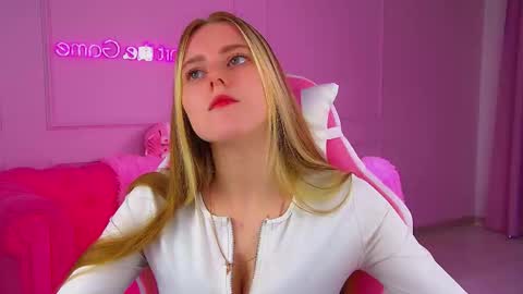 Lexi online show from September 25, 2025, 6:50 am