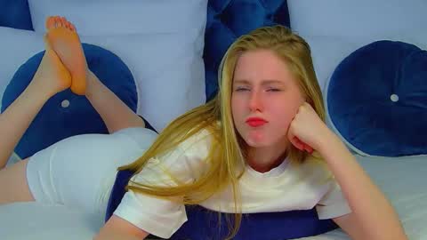 Lexi online show from October 3, 2025, 6:21 am