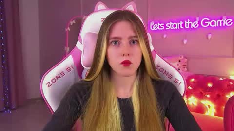 Lexi online show from December 2, 2025, 6:19 am