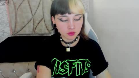 lexrosse online show from February 2, 2026, 7:23 pm