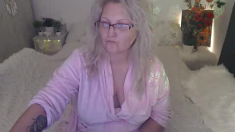 Snapshot of lexxa_blond chatting on February 22, 2026, 6:28 pm Hannah online show from February 22, 2026, 6:28 pm