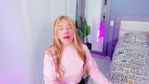 Lexy online show from October 25, 2025, 11:40 am