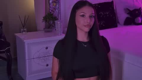 LexyBanks online show from December 17, 2025, 8:53 am